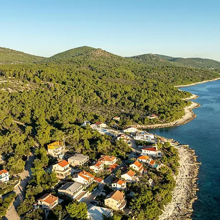 Cozy In Uvala Nova With Sauna